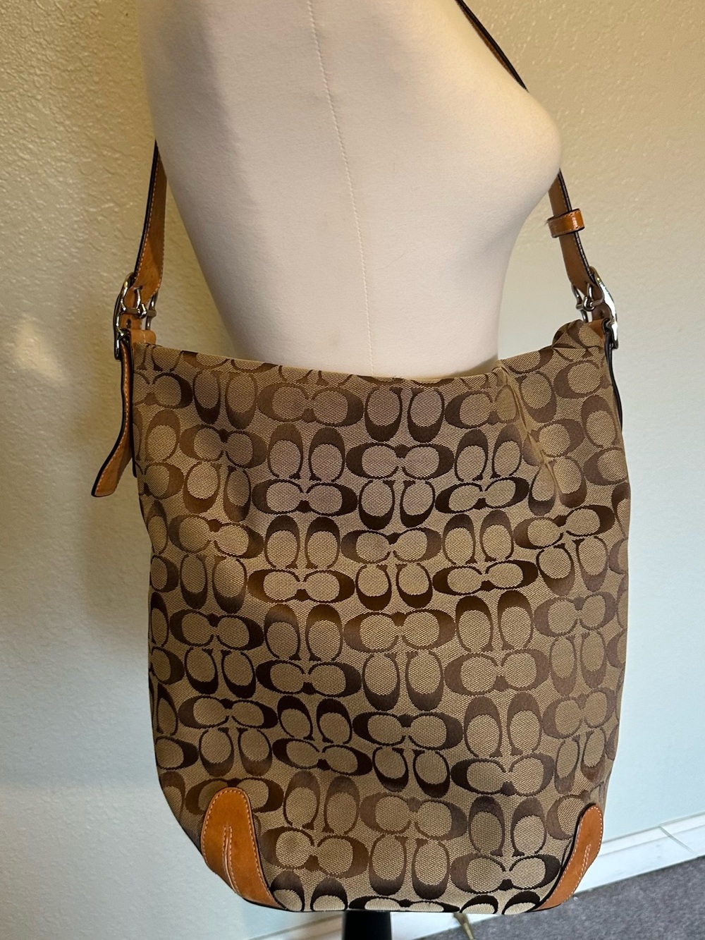 Coach J15 6083 Brown Signature Canvas Bucket Bag with Leather Trim XL GVC